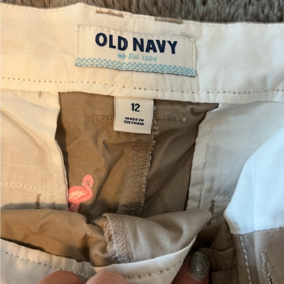 Old Navy size 12 brown w/pink flamingos shorts - Picture 2 of 3